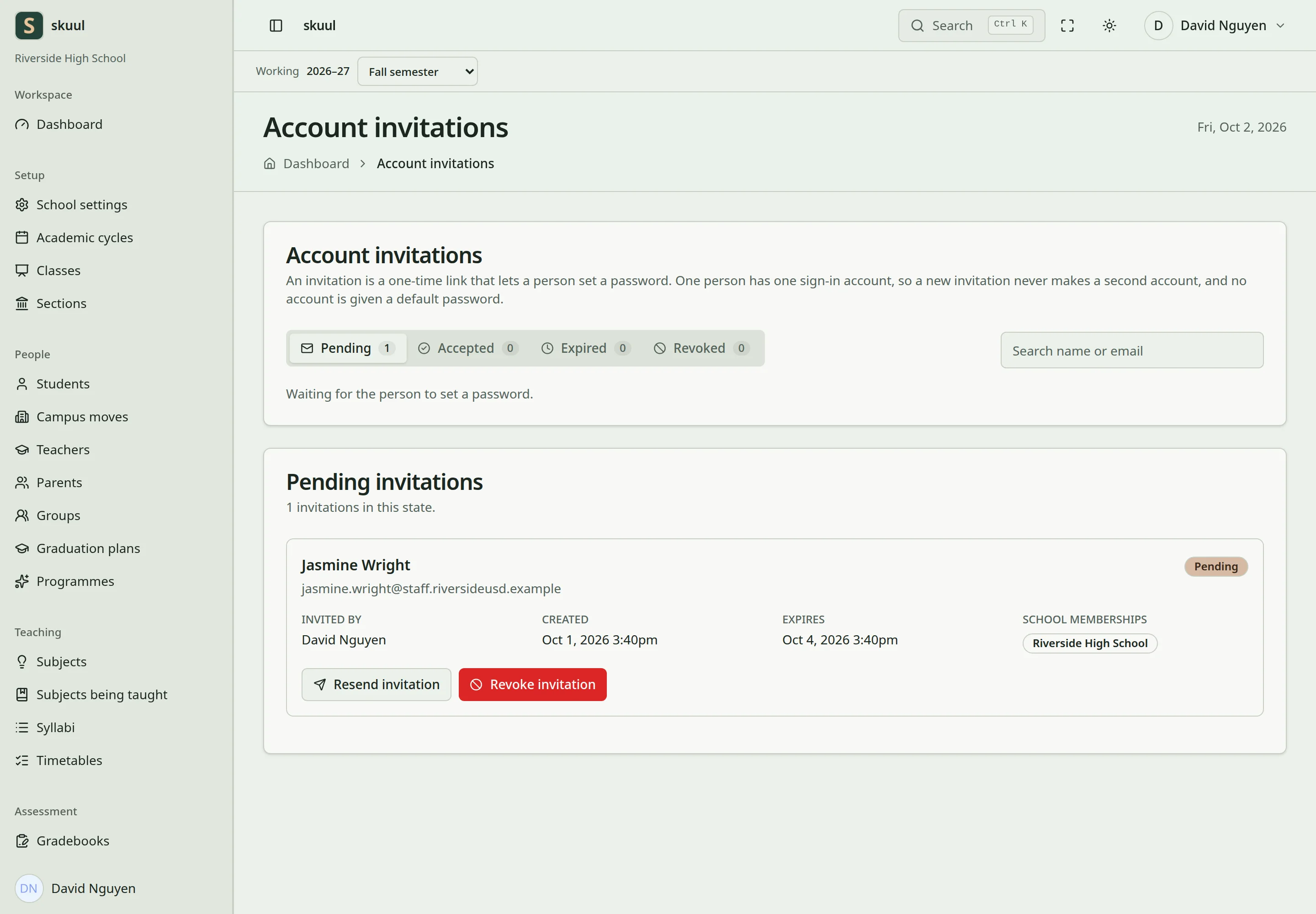 The invitation list shows one pending invitation with its expiry and its resend and revoke actions.